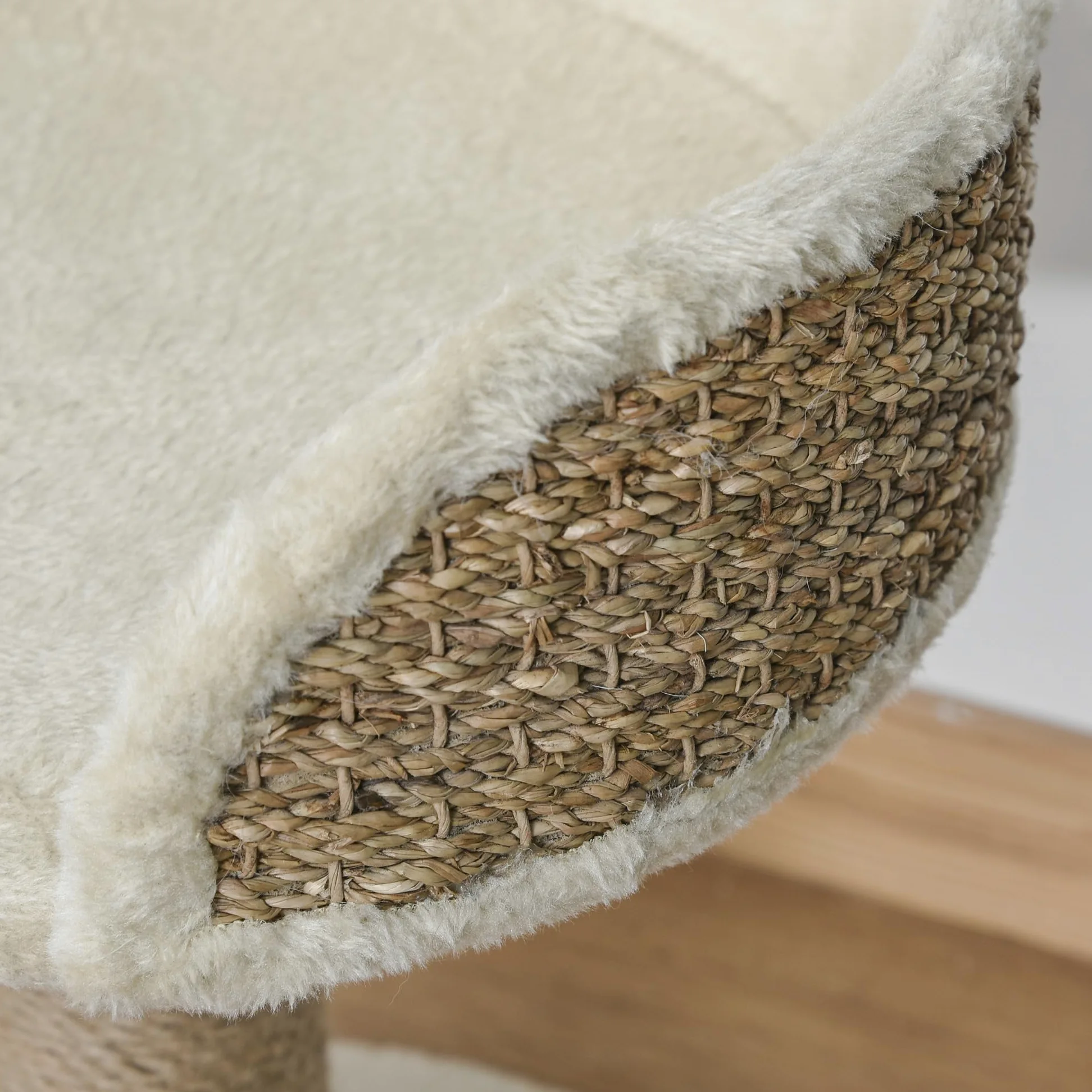 PawHut Albero Tiragraffi per Gatti Adulti e Gattini, Trespolo con Lettino per Gatti, Palo in Juta e Pallina Appesa, 40x40x49cm, Beige