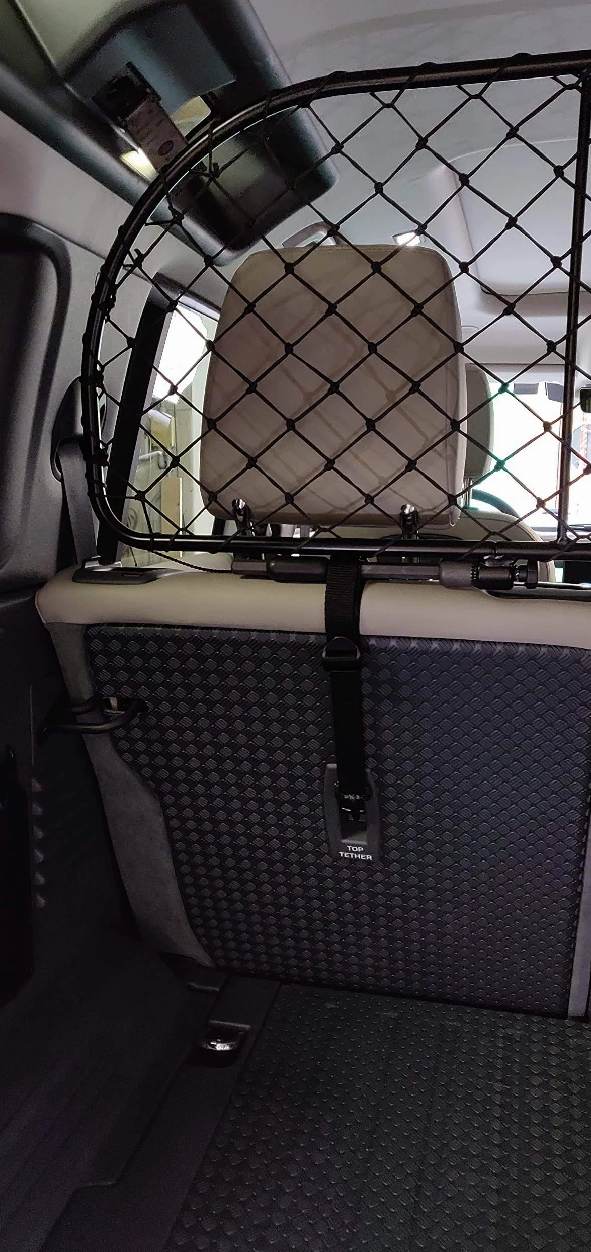 ERGOTECH Divisorio Griglia Rete Divisoria Compatibile con Land Rover Defender 110, RDA65c-XL, per Trasporto Cani Bagagli.