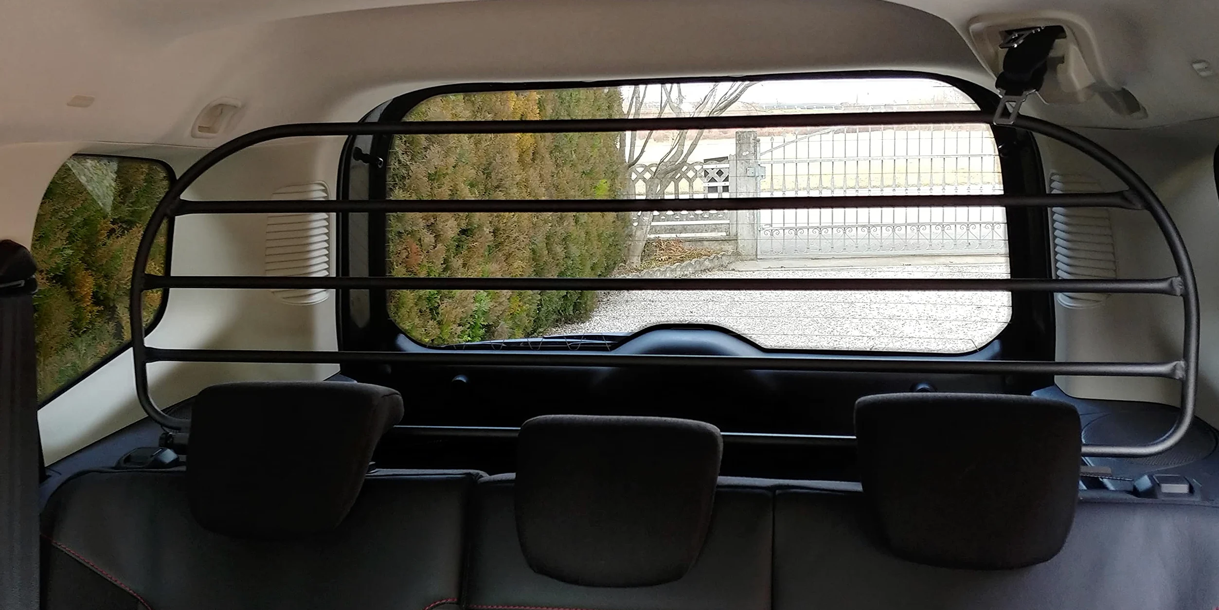 ERGOTECH Divisorio Griglia Divisoria per Ford Tourneo Courier (2015-2023), RDA65HBG-XL, per Trasporto Cani e Bagagli