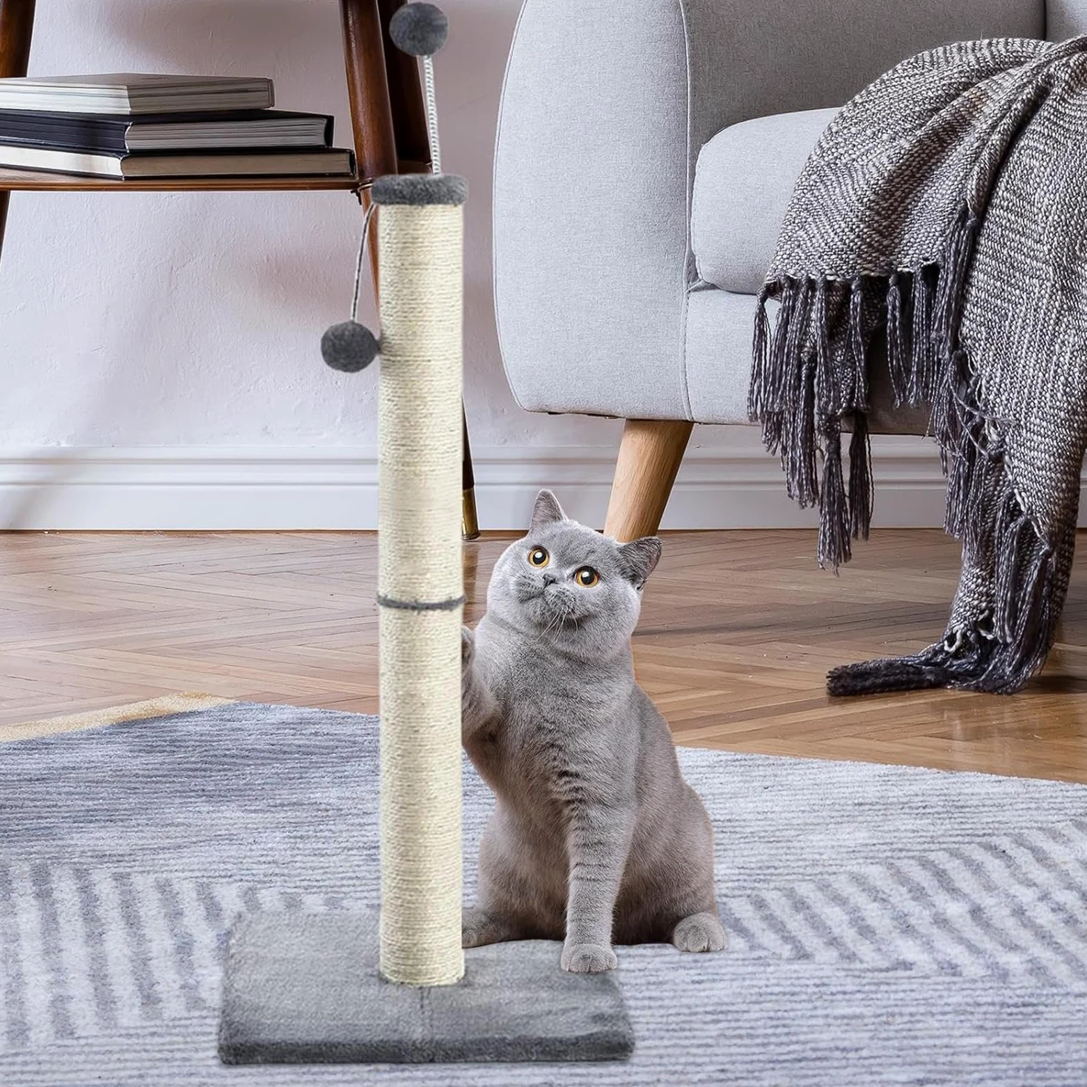 Tiragraffi per Gatti Adulti 97cm Palo in Corda di Sisal Naturale con Palla Appesa, Morbido Peluche