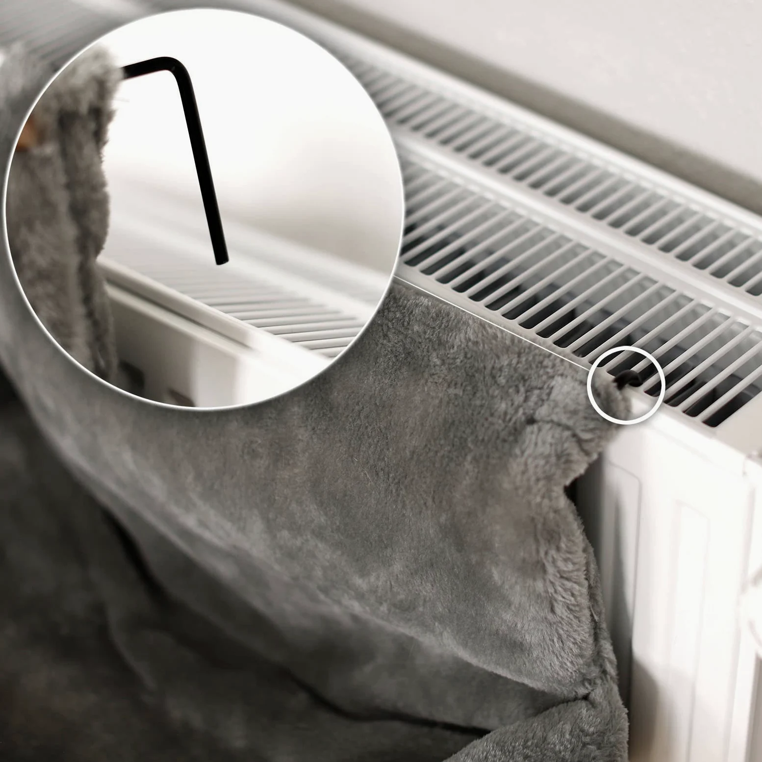 lionto Lettiera riscaldata per gatti con rivestimento in peluche lavabile, ganci in metallo adatti ai termosifoni standard, amaca in materiale confortevole, grigio scuro