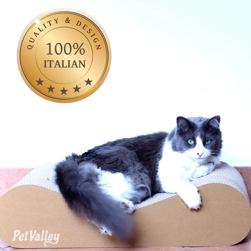 PetValley Tiragraffi per Gatti Kit Cuccia + Grattone Kraft Prodotto di Design in Cartone Ondulato Made in Italy, Ideale Come Cuccia, Palestra e Graffiatoio. 100% Riciclabile