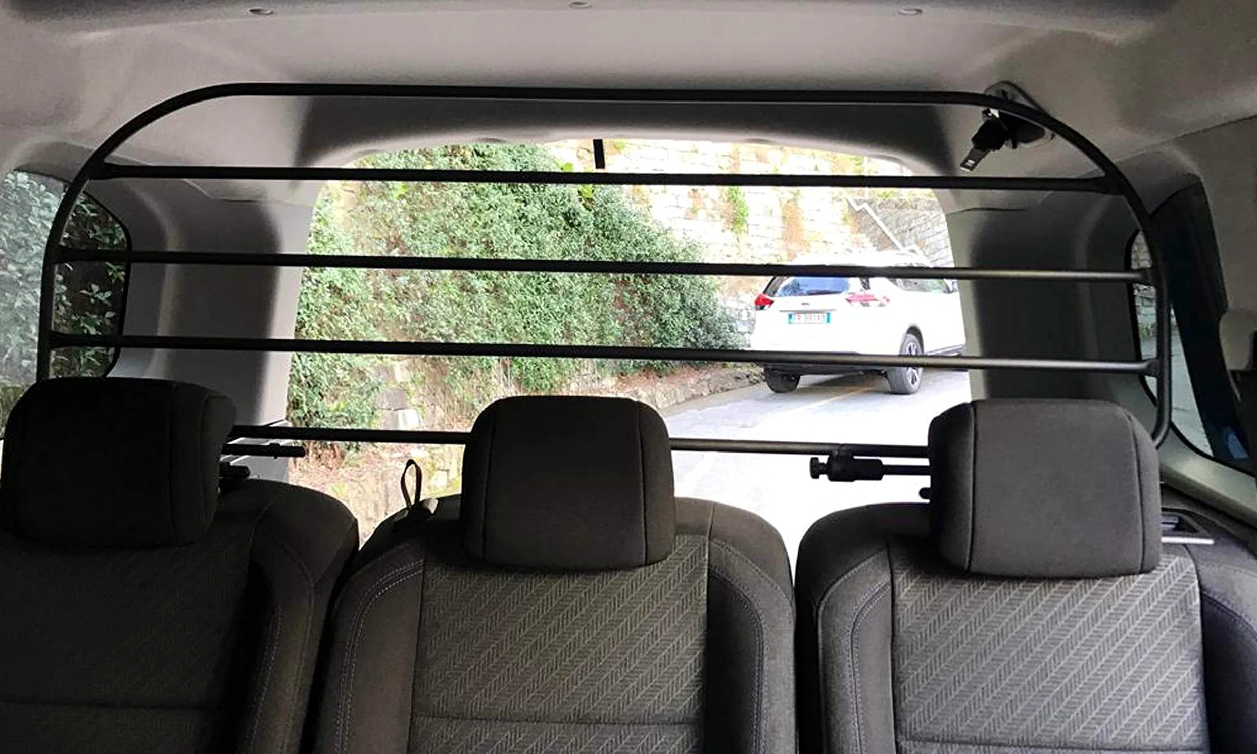 ERGOTECH Divisorio Griglia Rete Divisoria per Peugeot Rifter (dal 2018 in Poi) RDA65HBG-XXL, per Trasporto Cani e Bagagli