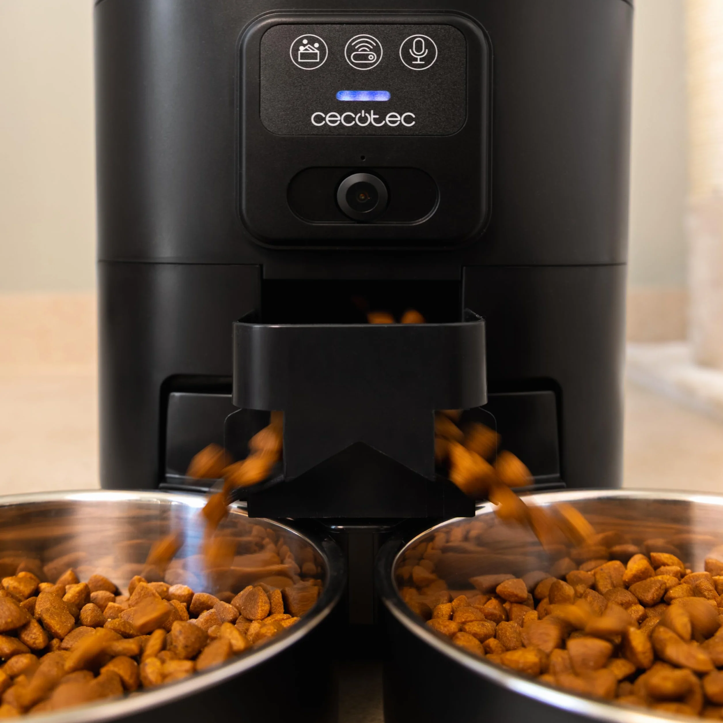 Cecotec Mangiatoia automatica per animali domestici con controllo WiFi, fotocamera e registratore vocale Pumba 8600 Double Meal Vision. 7L, programmabile, controllo delle porzioni, doppia ciotola in