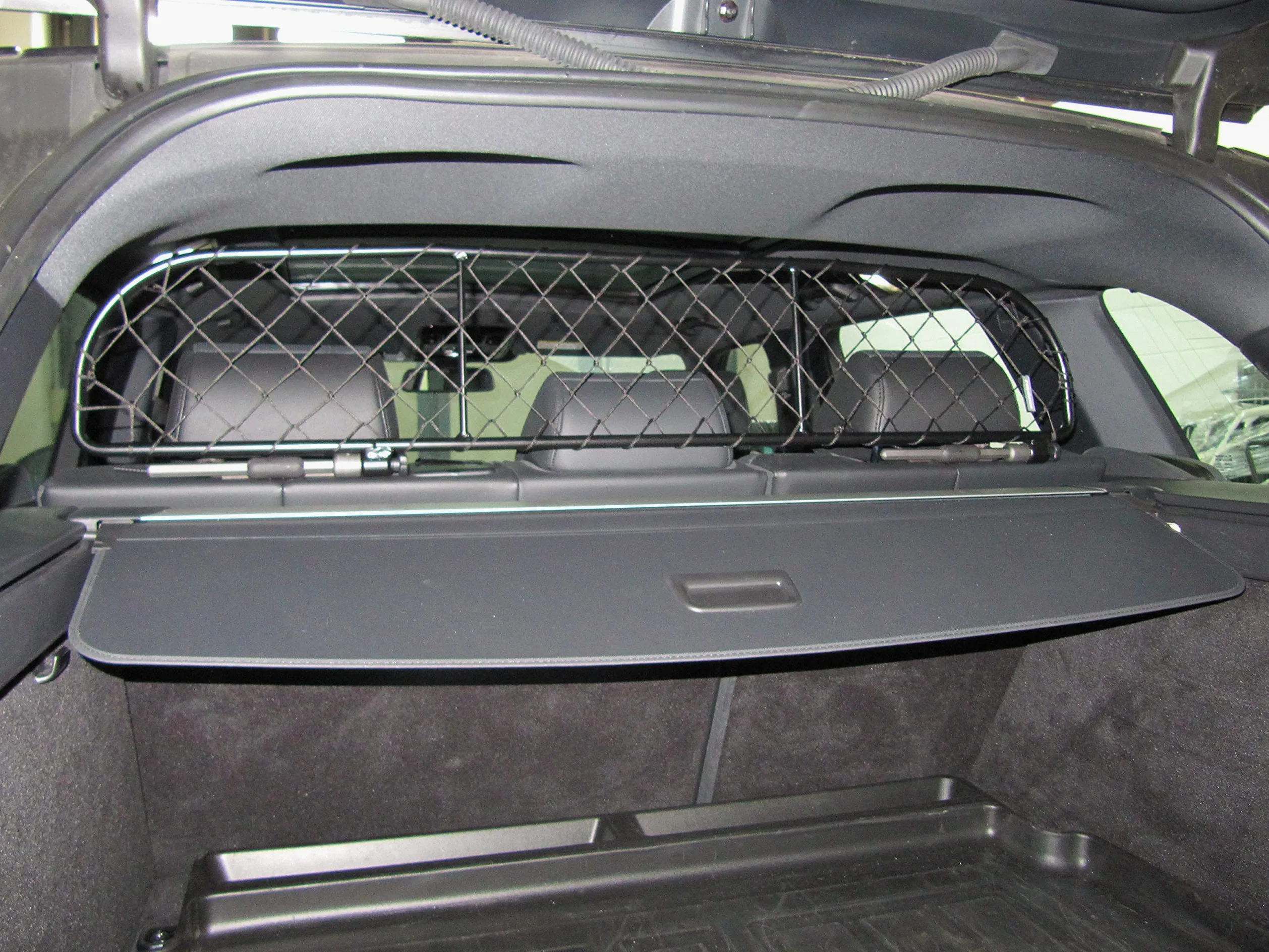 ERGOTECH Divisorio Griglia Rete Divisoria Compatibile con Land Rover Range Rover Sport (2013-2022) RDA65-XS16, per Trasporto Cani e Bagagli