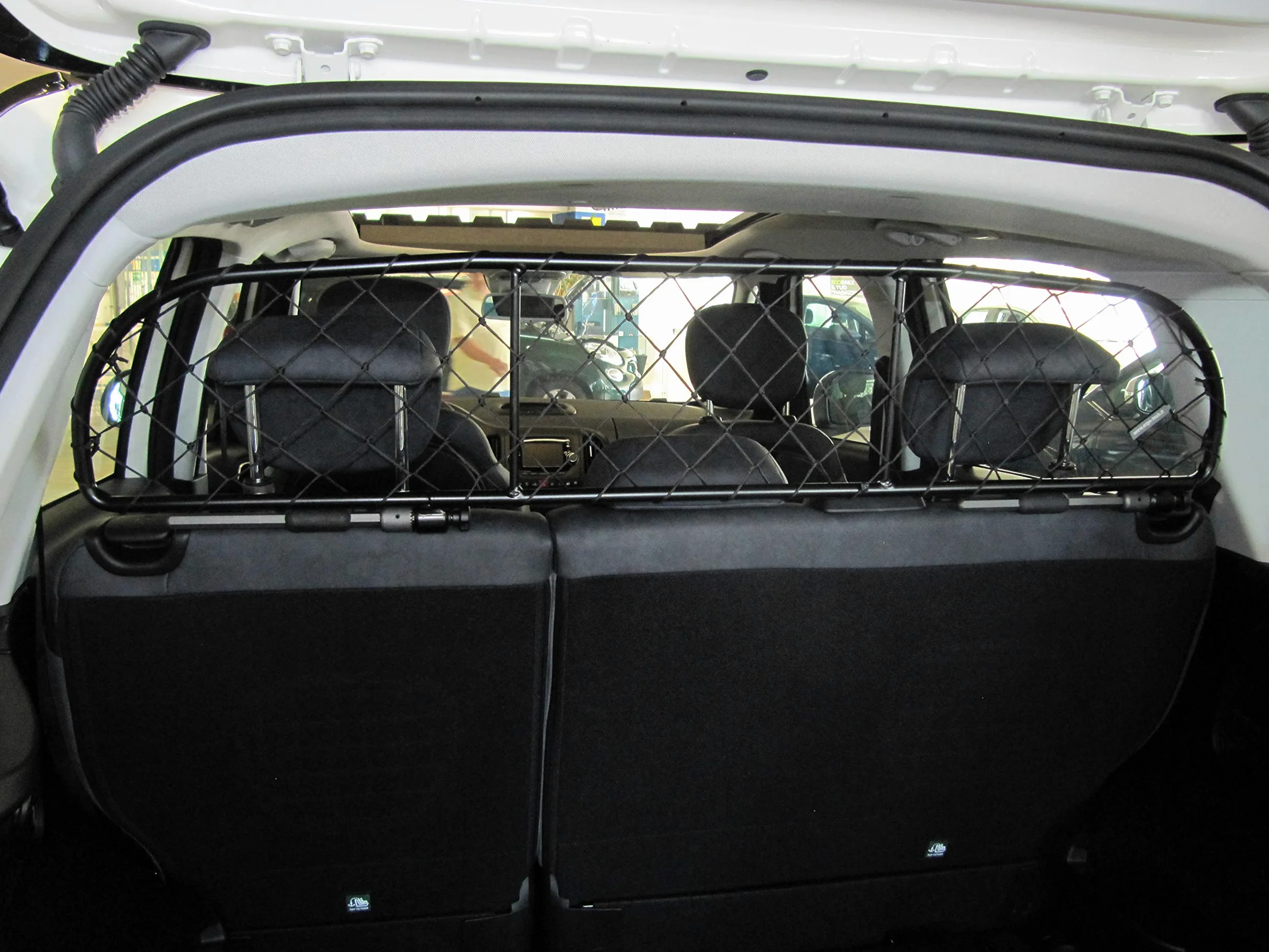 ERGOTECH Divisorio Griglia Rete Divisoria per Fiat 500L, RDA65-XS8, per Trasporto Cani e Bagagli. Sicuro, Confortevole, garantito!