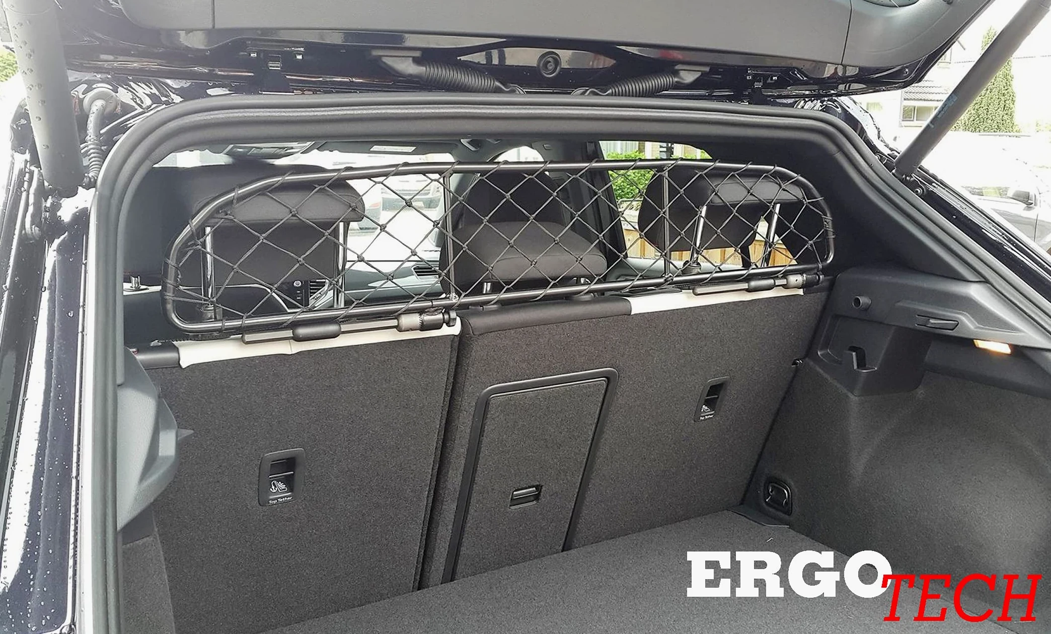 ERGOTECH Divisorio Griglia Rete Divisoria Compatibile con Volkswagen T-ROC, RDA65-HXXS8, per Trasporto Cani e Bagagli