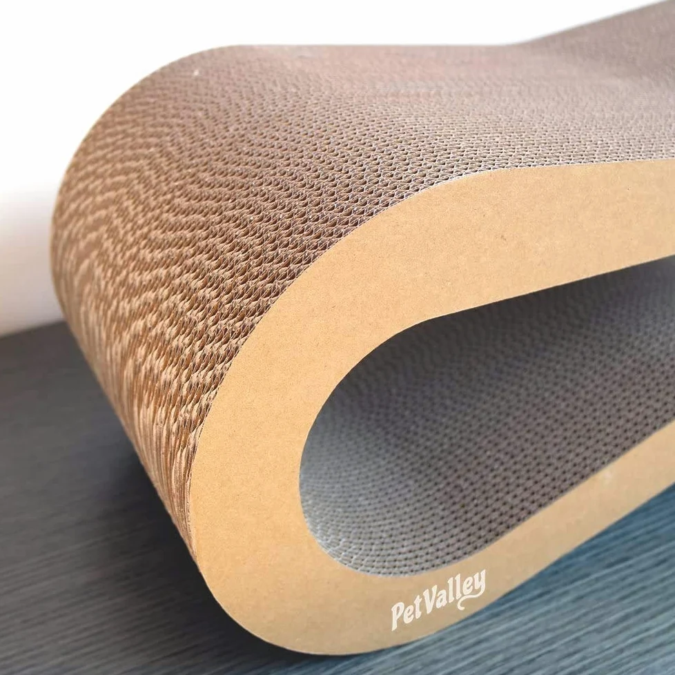 PetValley Tiragraffi per Gatti Kit Cuccia + Grattone Kraft Prodotto di Design in Cartone Ondulato Made in Italy, Ideale Come Cuccia, Palestra e Graffiatoio. 100% Riciclabile