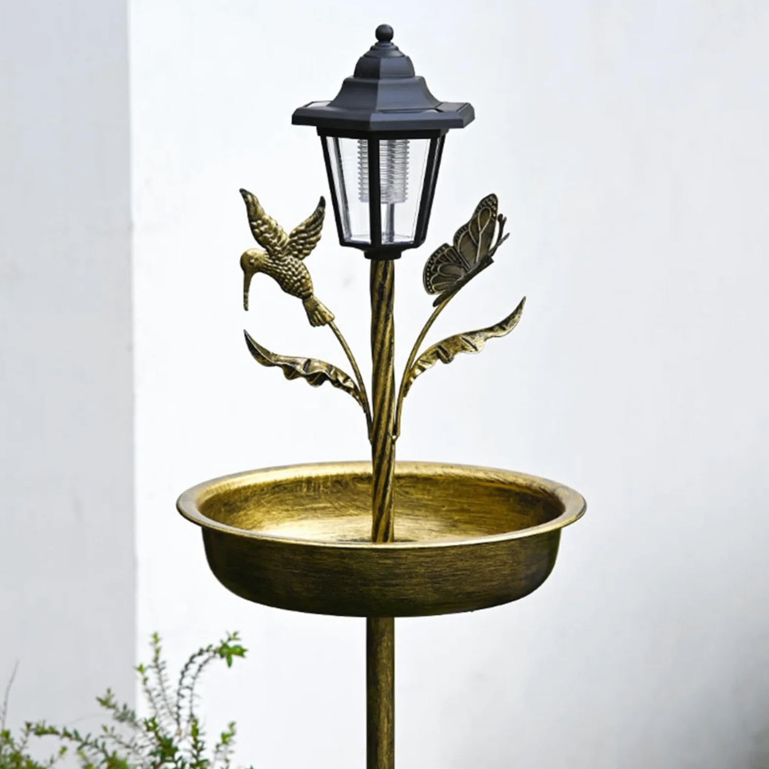 Mangiatoia solare in metallo per uccelli con luce integrata e vasca, resistente alle intemperie, decorazione da giardino per esterni, marrone, 105 cm (antico)