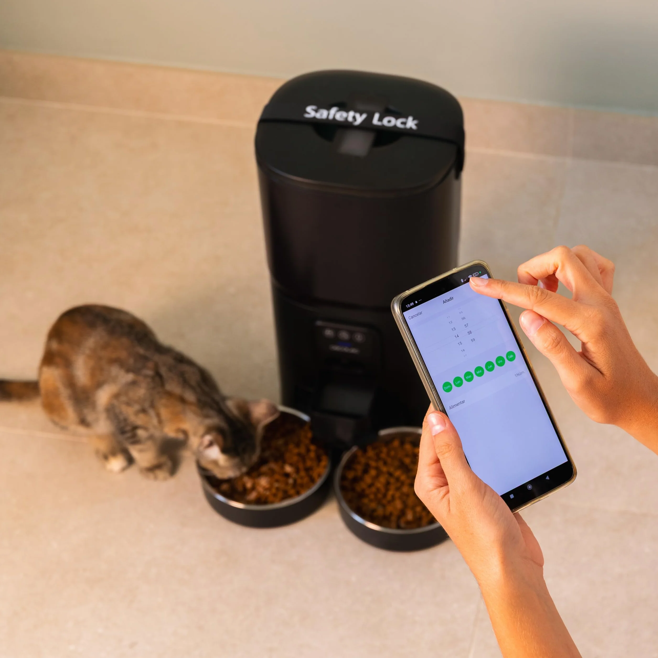 Cecotec Mangiatoia automatica per animali domestici con controllo WiFi, fotocamera e registratore vocale Pumba 8600 Double Meal Vision. 7L, programmabile, controllo delle porzioni, doppia ciotola in
