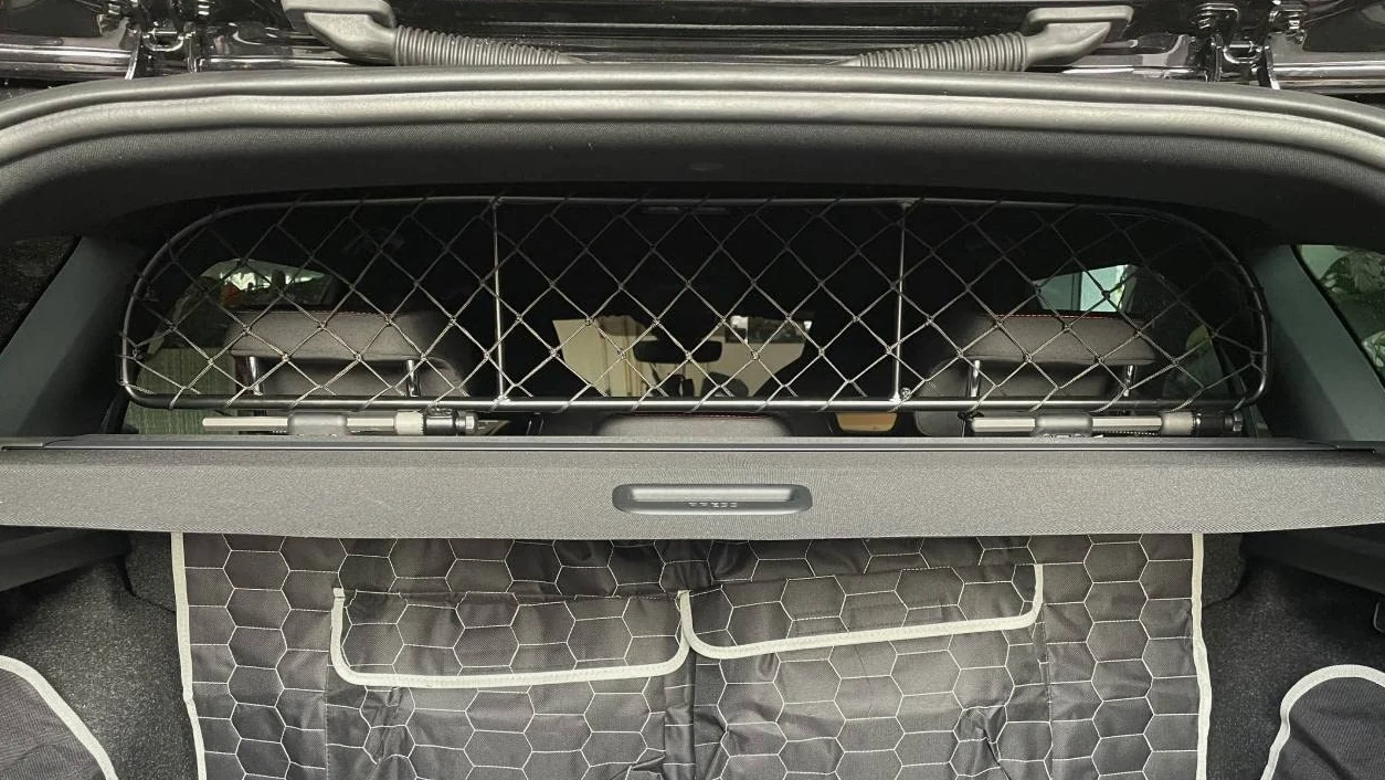 ERGOTECH Divisorio Griglia Rete Divisoria per Skoda Octavia Wagon (dal 2020 in Poi) RDA65-XXS16, per Trasporto Cani e Bagagli