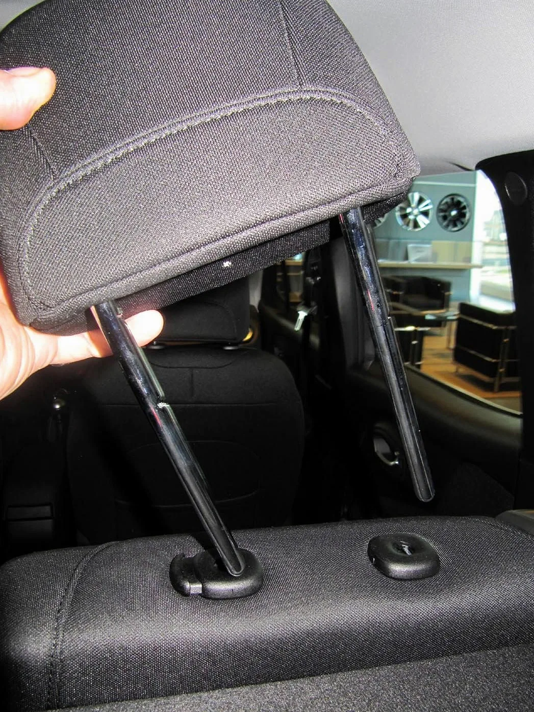 ERGOTECH Divisorio Griglia Rete Divisoria Compatibile con Jeep Renegade, RDA65-M kjp006 per Trasporto Cani e Bagagli. Sicuro, Confortevole, garantito!