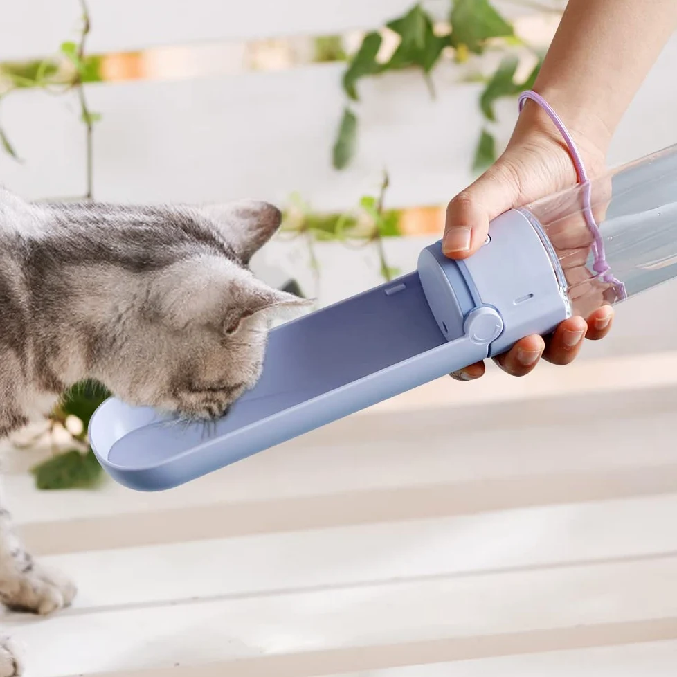 Borraccia Portatile per Animali Domestici da 420 Ml Ciotola Pieghevole per Cani A Tenuta Stagna Tazza da Viaggio All'aperto Cani Gatti,Bianca