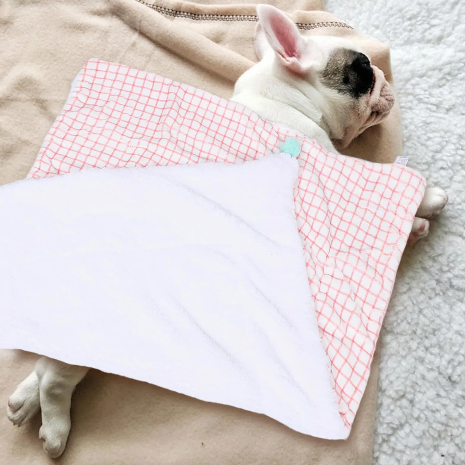 Coperta Spessa per Cani e Gatti Morbida e Calda per Animali Domestici Lavabile e Riutilizzabile Adatta per Letto Divano e Gabbia per Piccoli Animali e Cuccioli
