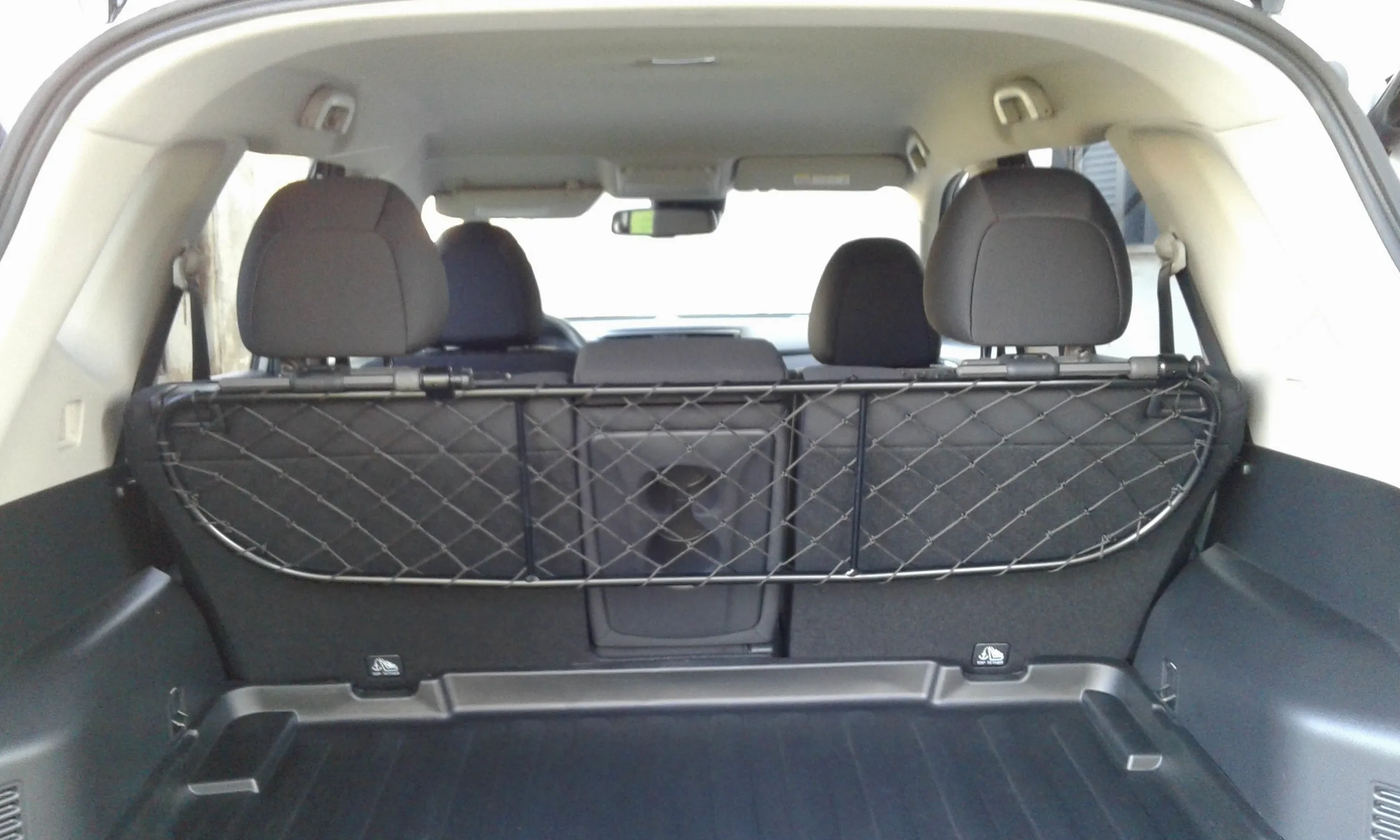 ERGOTECH Divisorio Griglia Rete Divisoria per Nissan X-Trail (dal 2014 al 2022), RDA65-S8, per Trasporto Cani e Bagagli