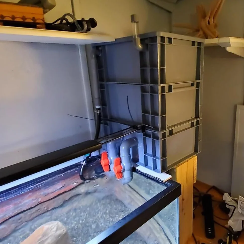 Kit di filtri per acquario, sistema di ciclo dell'acqua a 3 livelli per acquari e stagni, facile da pulire, montaggio rapido, ideale per acqua dolce e salata, soluzione di filtraggio efficiente