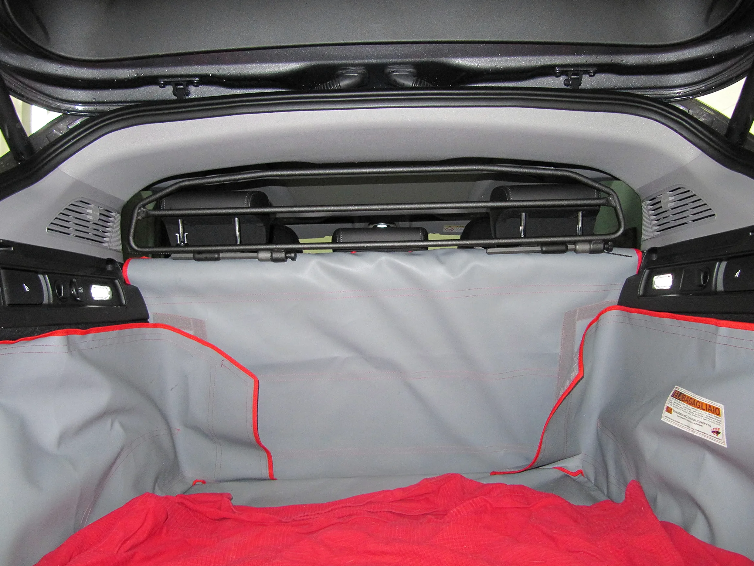 ERGOTECH Divisorio Griglia Divisoria per Alfa Romeo Stelvio, RDA65HBG-2HXXS8, per Trasporto Cani e Bagagli