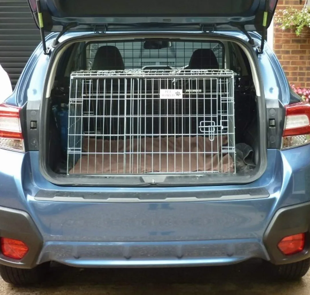 PET WORLD Dog Puppy Pet inclinato viaggio addestramento trasportino cassa, gabbia Adatto per Subaru XV