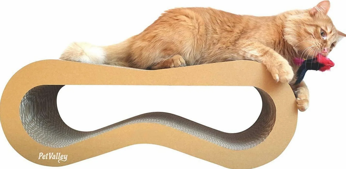 PetValley Tiragraffi per Gatti Kit Cuccia + Grattone Kraft Prodotto di Design in Cartone Ondulato Made in Italy, Ideale Come Cuccia, Palestra e Graffiatoio. 100% Riciclabile
