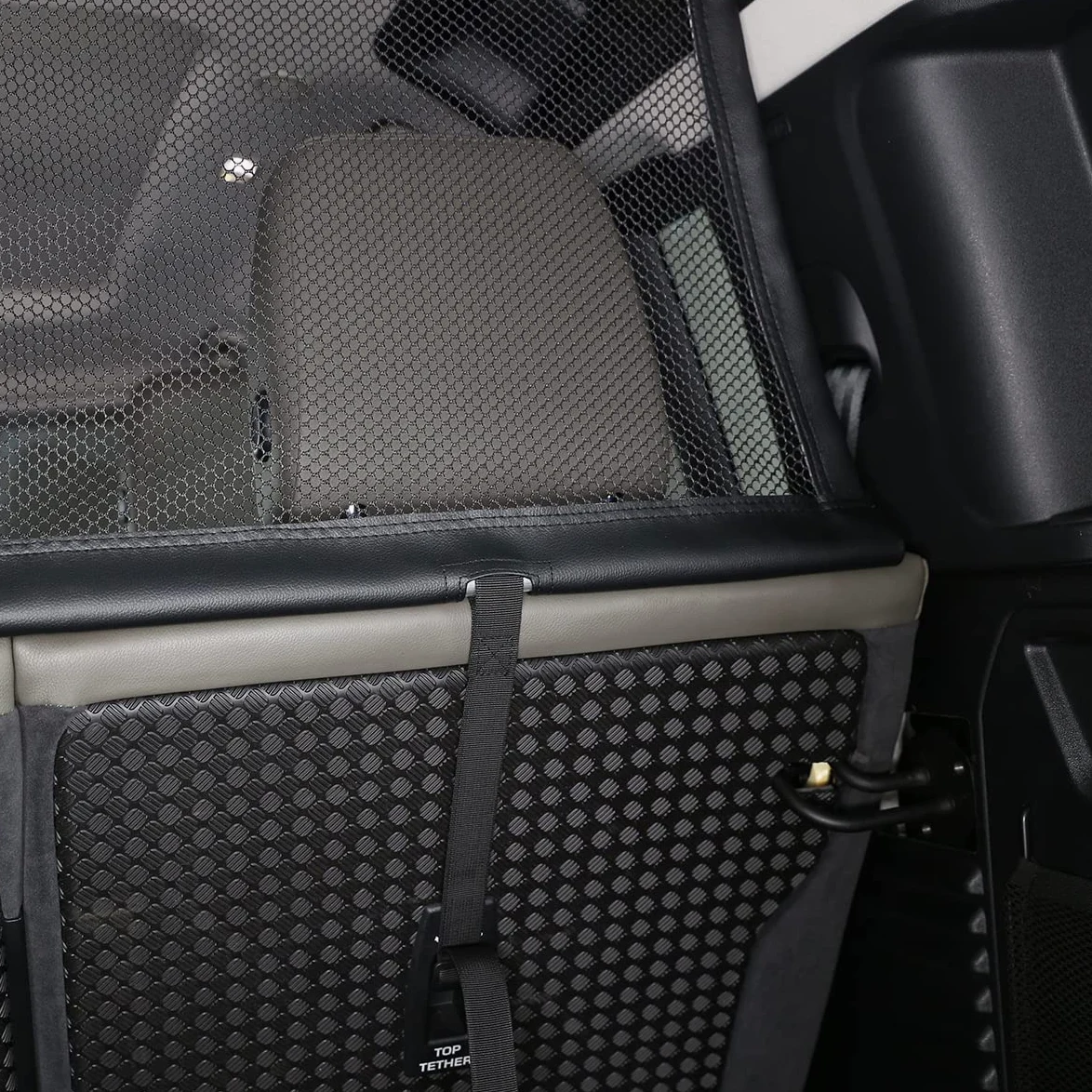 Barriera per cani per auto compatibile con LR Defender 110 2020-2025, rete di sicurezza per auto per animali domestici, protezione regolabile per cani per bagagliaio auto, reti divisori universali per