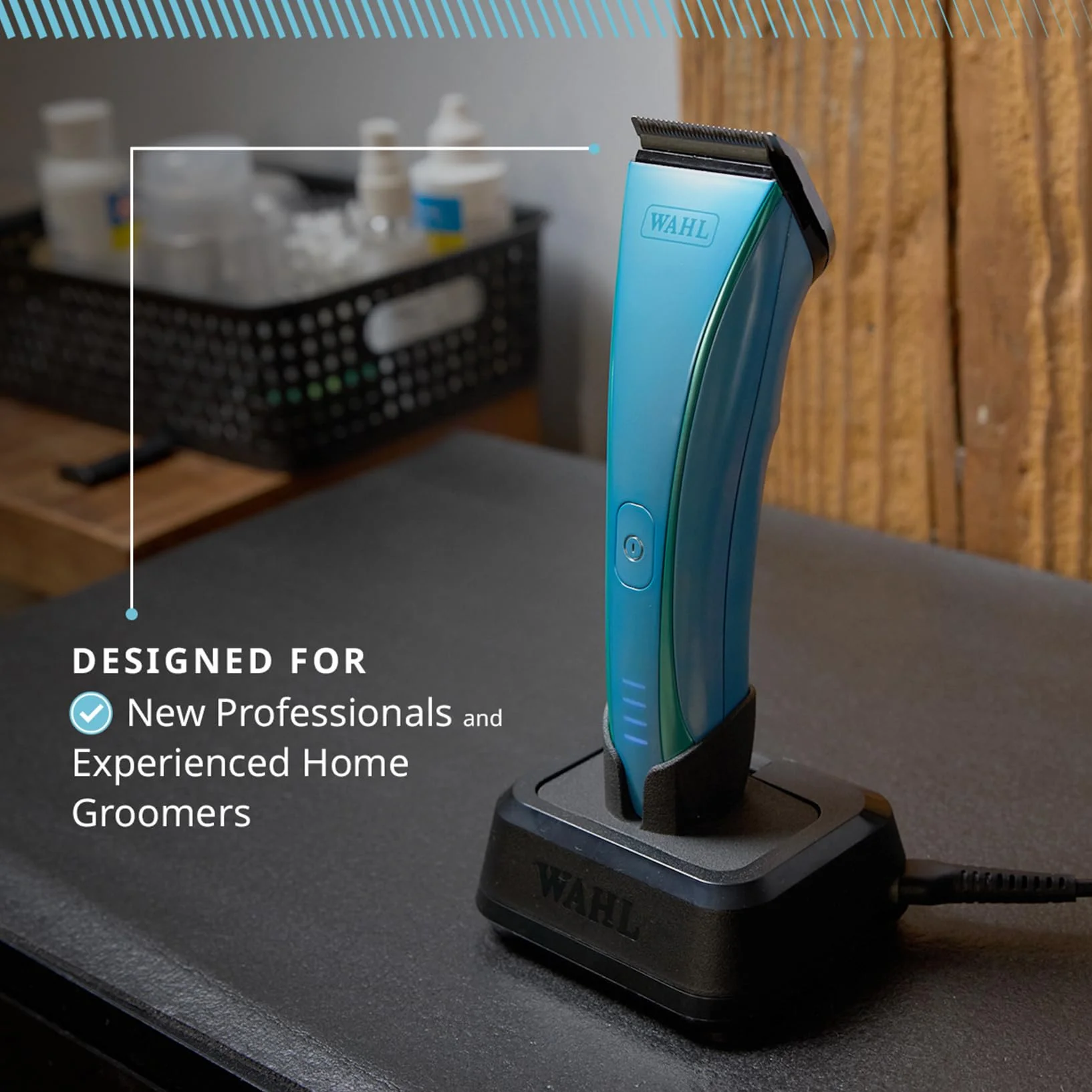Wahl Motiva 2 Blue Ivy - Tosatrice Professionale per Animali - Tosatrice Cordless per Toelettatura di Cani con Lama 5 in 1, 3 Ore di Autonomia e Display Digitale - Adatta per Cani, Gatti e Cavalli