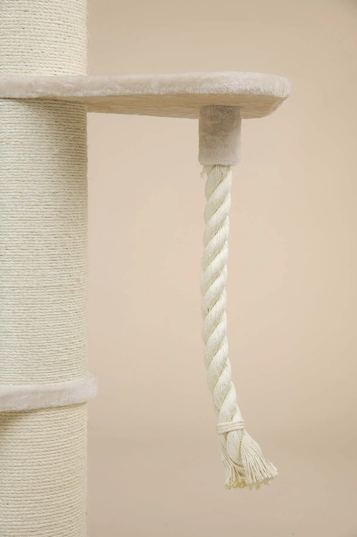 RHRQuality Krabpaal voor grote katten - Maine Coon Tower Crown – 240 tot 260 cm Hoog – Met Extra Dikke 20 cm Sisalpalen – Crème