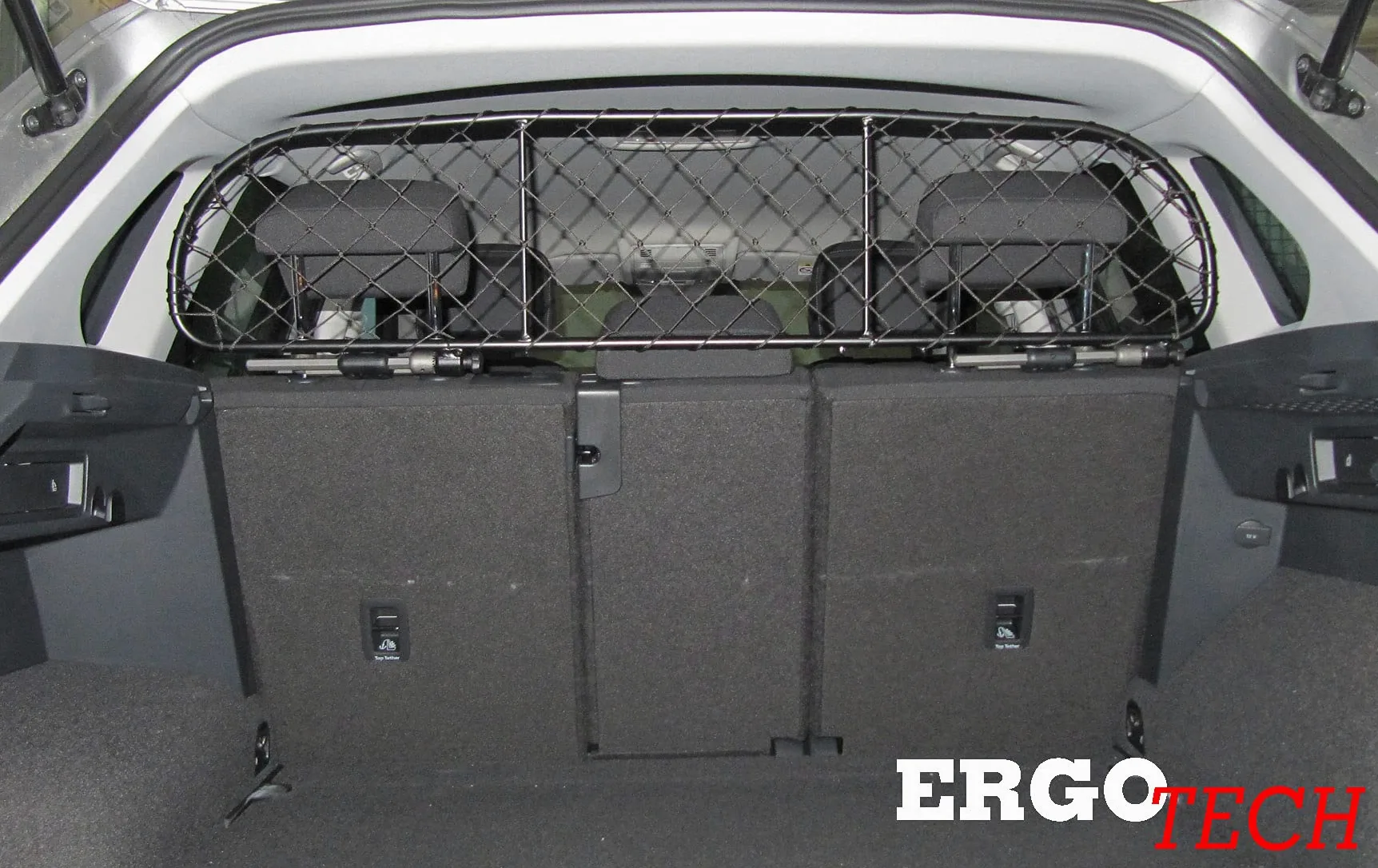 ERGOTECH Divisorio Griglia Rete Divisoria per Volkswagen Tiguan (2016-2024) RDA65-S8, per Trasporto Cani e Bagagli