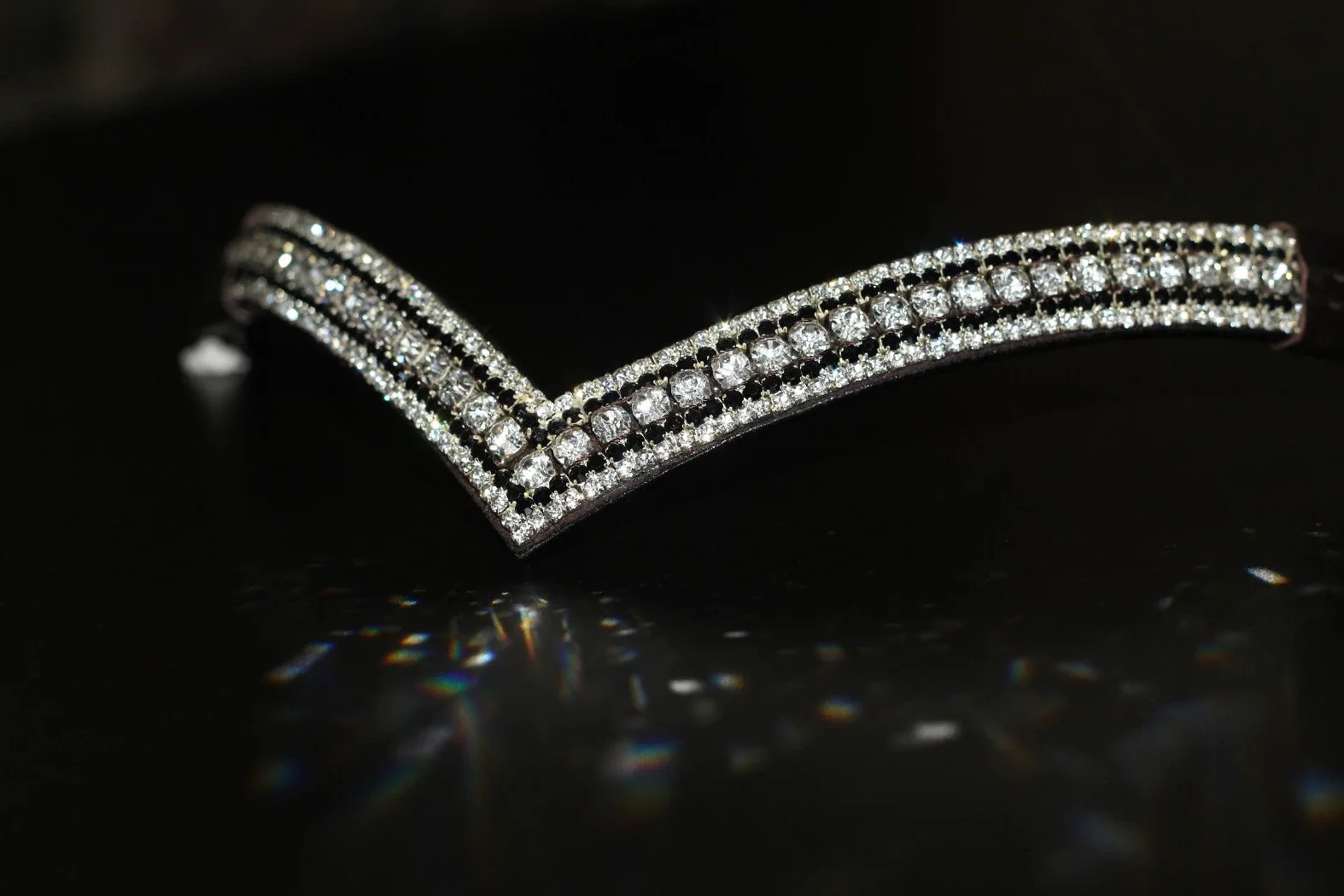 Beautilful - Fascia per frontalino a forma di V con cristalli luccicanti, per briglie da dressage