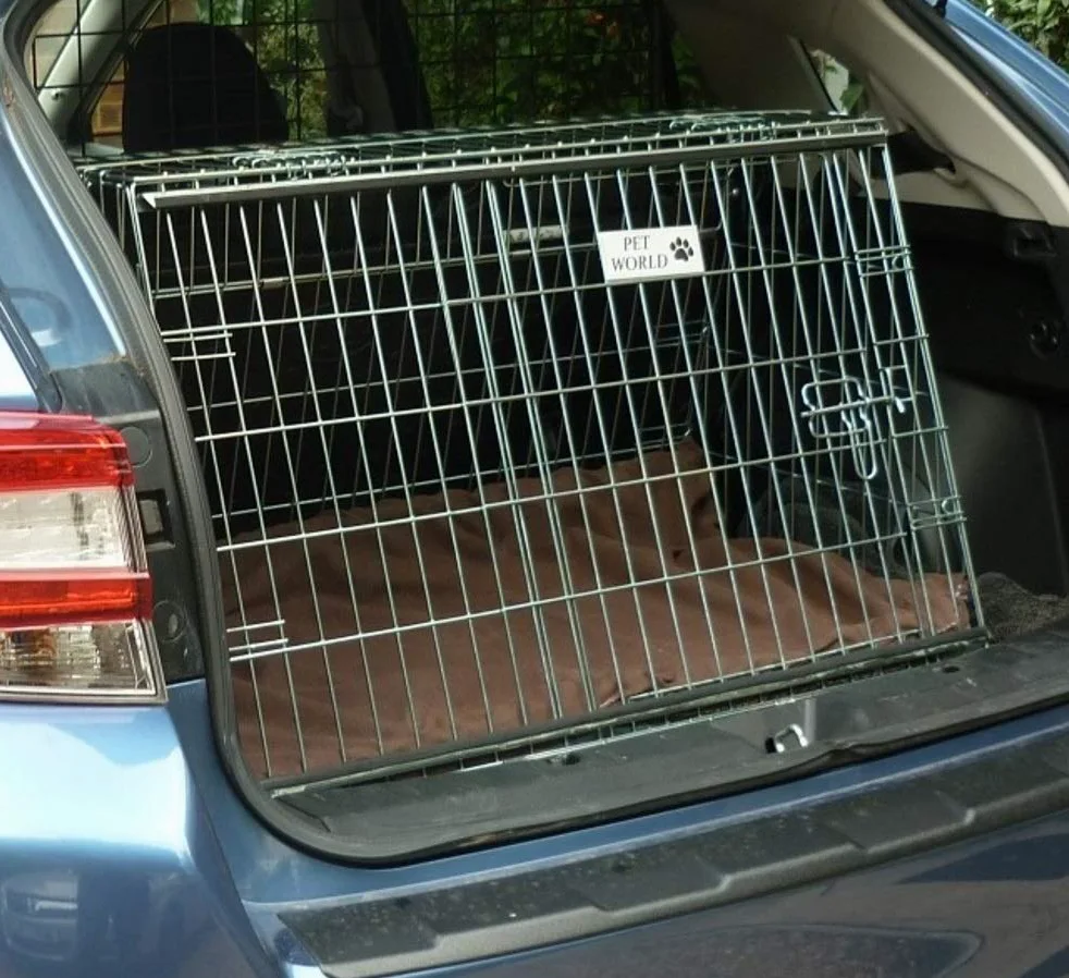 PET WORLD Dog Puppy Pet inclinato viaggio addestramento trasportino cassa, gabbia Adatto per Subaru XV