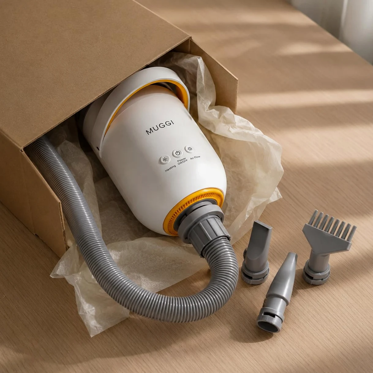 MUGGI Pulsore per cani 2 in 1 con funzione aspirapolvere peli di cane, asciugacapelli, 3200 W, 7 velocità caldo/freddo, anioni antistatiche, silenziose, tubo estensibile, 4 ugelli inclusi