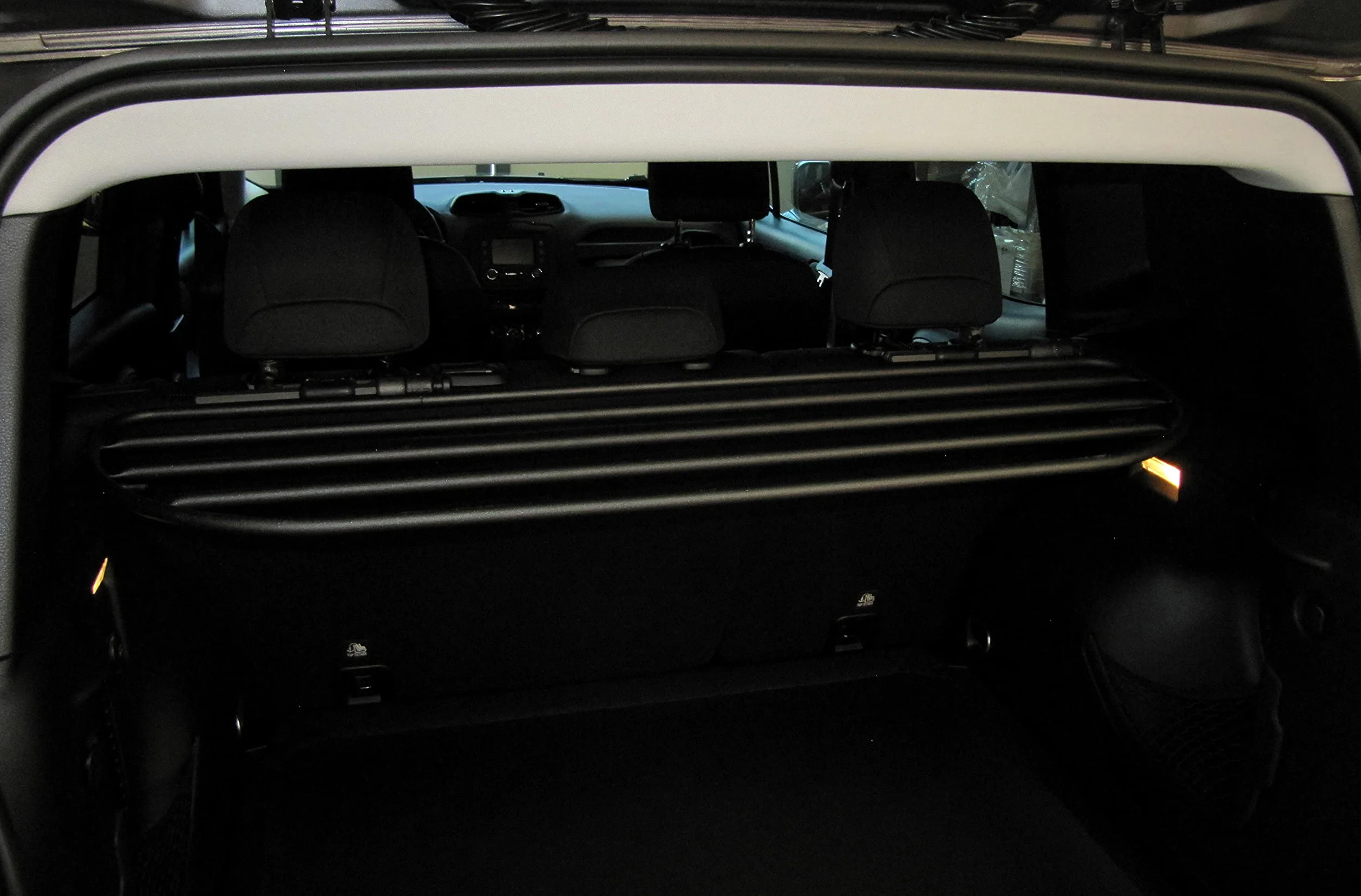 ERGOTECH Divisorio Griglia Rete Divisoria Compatibile con Jeep Renegade, RDA65HBG-M kjp007, per Trasporto Cani e Bagagli.