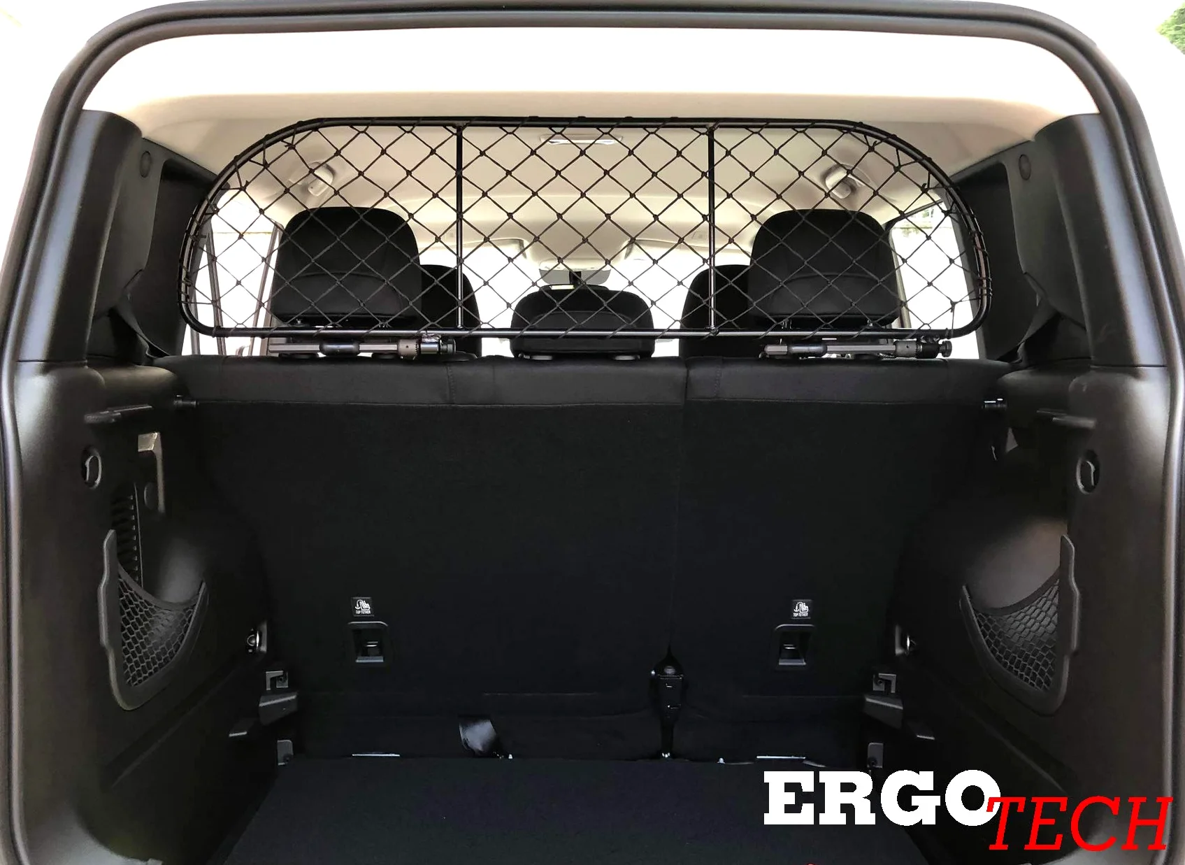 ERGOTECH Divisorio Griglia Rete Divisoria Compatibile con Jeep Renegade, RDA65-M kjp006 per Trasporto Cani e Bagagli. Sicuro, Confortevole, garantito!